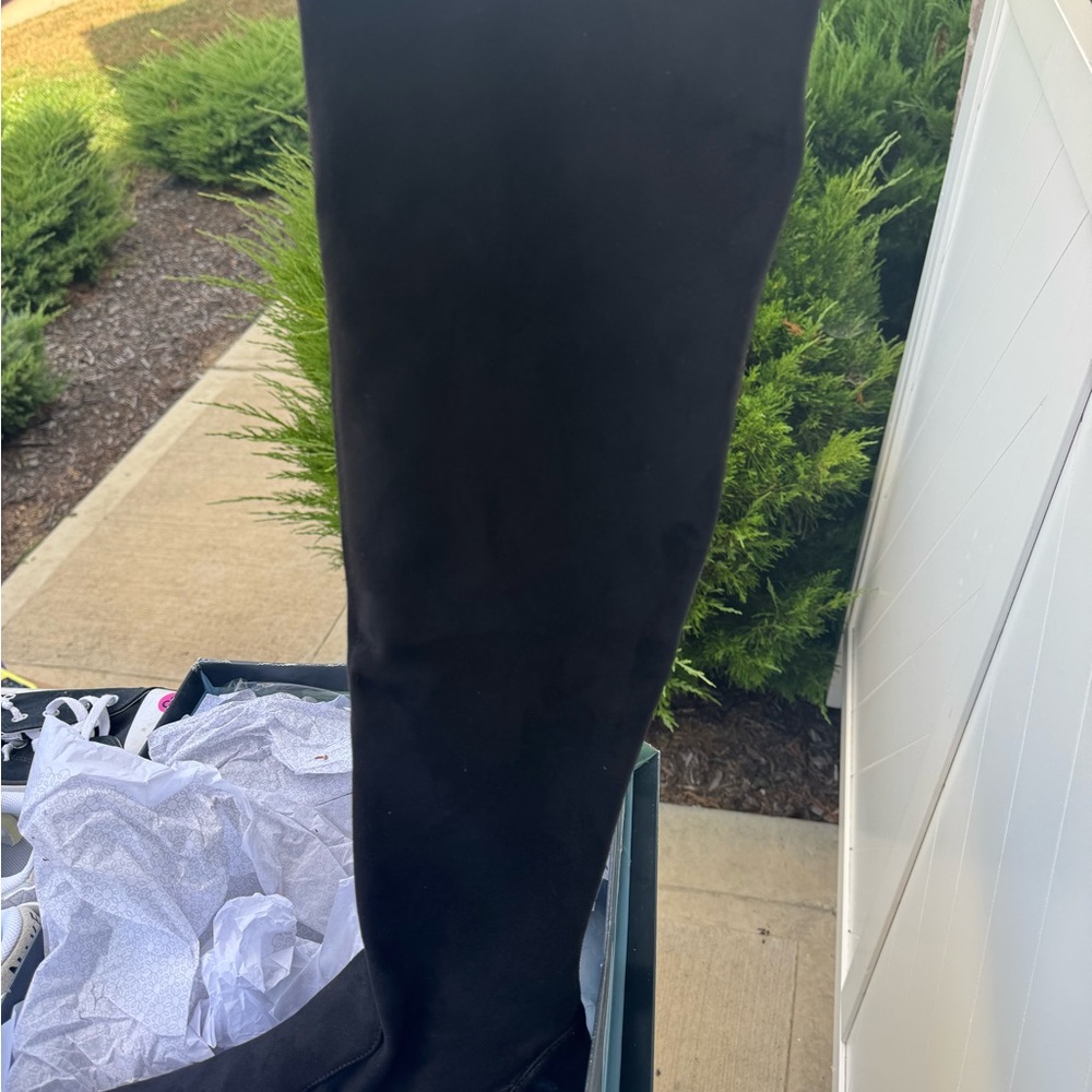 Bernardo Black Heeled Boots